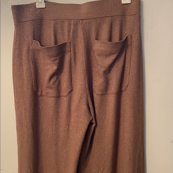 CAbi‎ Women’s Medium Wide Leg Oversized Tan Pant - Picture 5 of 7